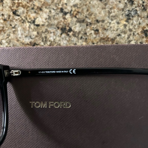 Tom Ford Sunglasses - Picture 5 of 8